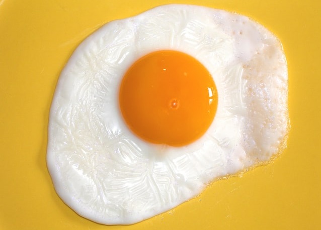 Польза вареных яиц на завтрак: мифы и правда о яйцах