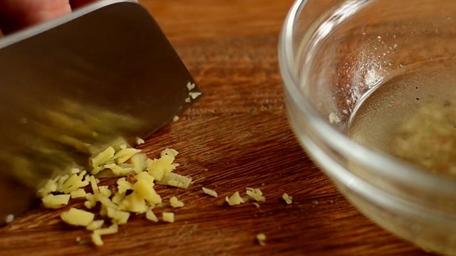 Салат с печенью и грибами: рецепт с фото